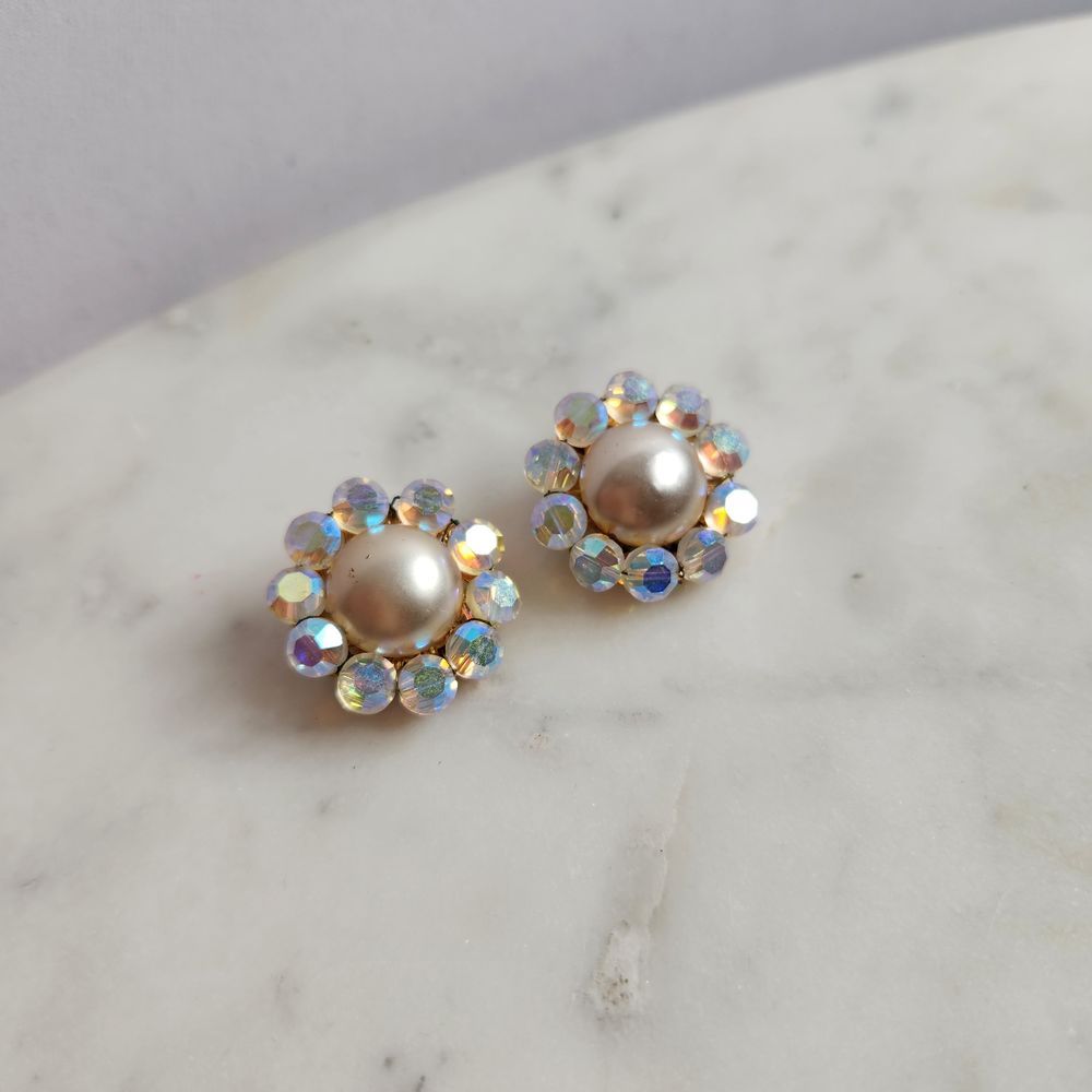 Marvella Vintage Pearl Aurora Borealis Crystal Clip-On Earrings B Retro Bridal